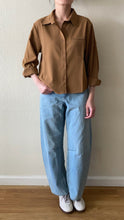 Load image into Gallery viewer, [NEW] Semi Cropped Smooth Shirt