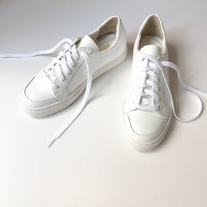 Simple White Leather Sneakers