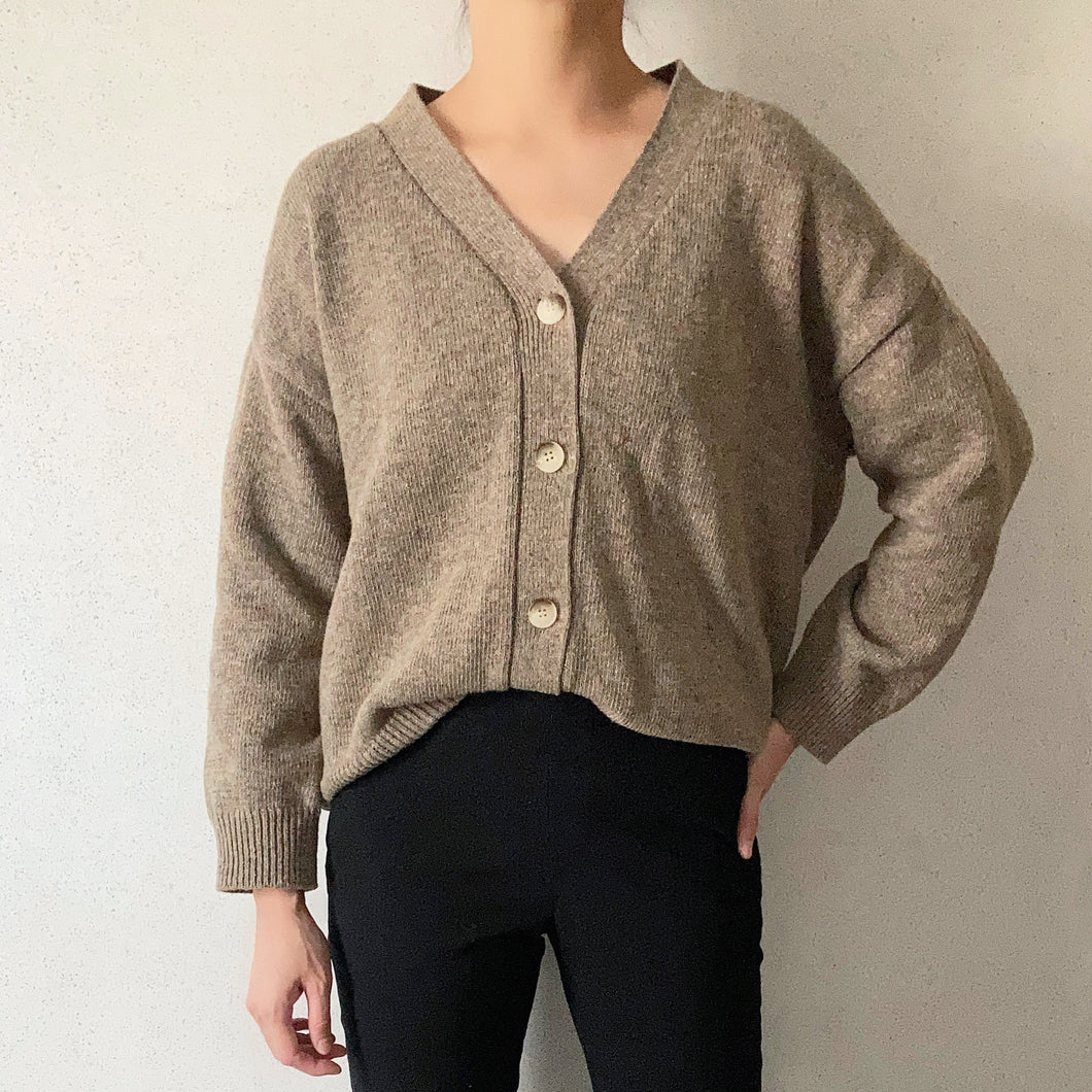 [NEW] V Neck Cardigan