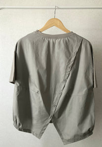 Back Button T-shirt Blouse (2 colors)