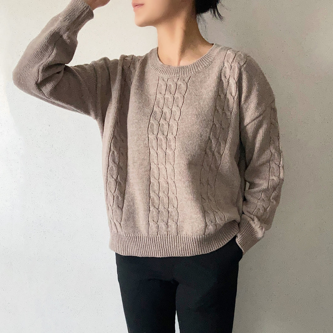 Round Neck Cable Knit