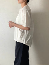 Load image into Gallery viewer, Back Button T-shirt Blouse (2 colors)